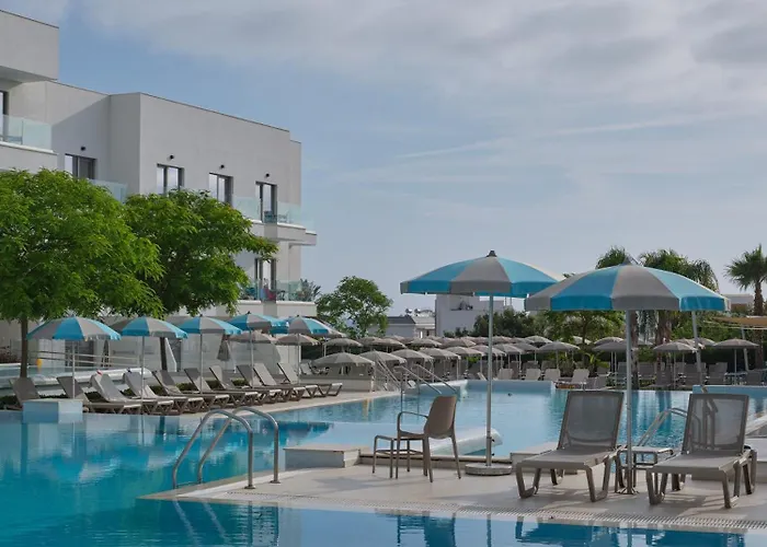 Atlantica Aqua Blue Hotell