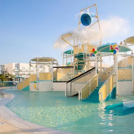 Atlantica Aqua Blue Hotel