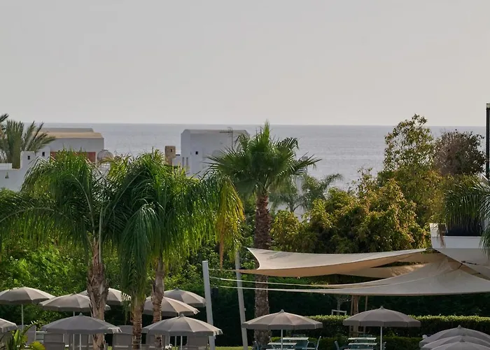 Atlantica Aqua Blue Hotel